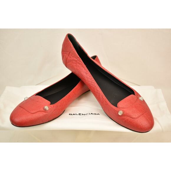 NEW BALENCIAGA RED DISTRESSED LEATHER STUDDED ARENA BALLET FLATS 41 ITALY - Picture 1 of 12